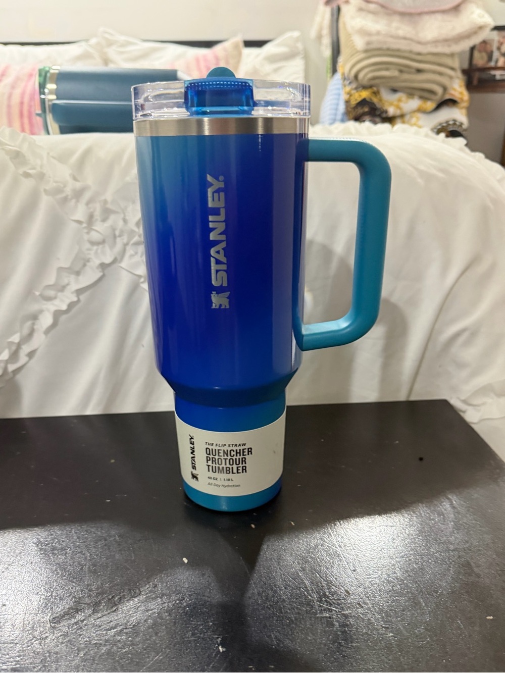 40oz blue & light blue color Stanley quencher h2o tumbler with flip straw lid